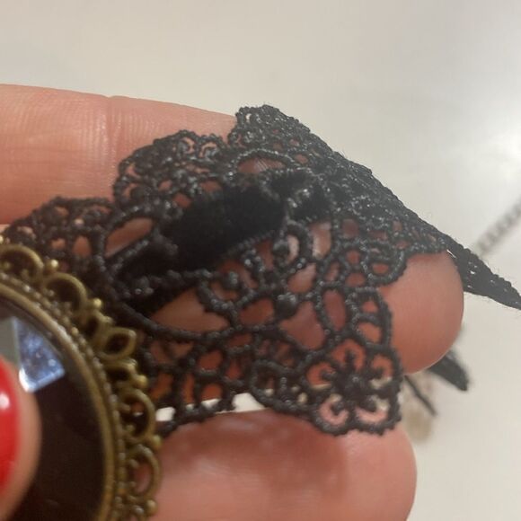 Black Gothic Victorian Vampire Oval Pendant Lace Choker Adjustable Necklace - Picture 4 of 6